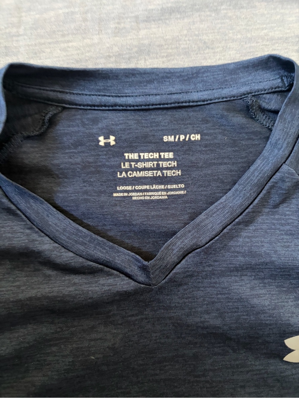 Under Armour Men’s Small Tech Tee V-Neck Shirt Bundle (Lot of 2) Gray & Navy - Picture 5 of 5